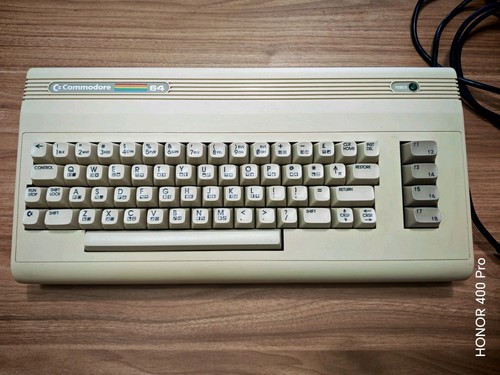Commodore 64g - commodore, –