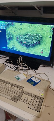 Commodore amiga 500 plus - commodore,